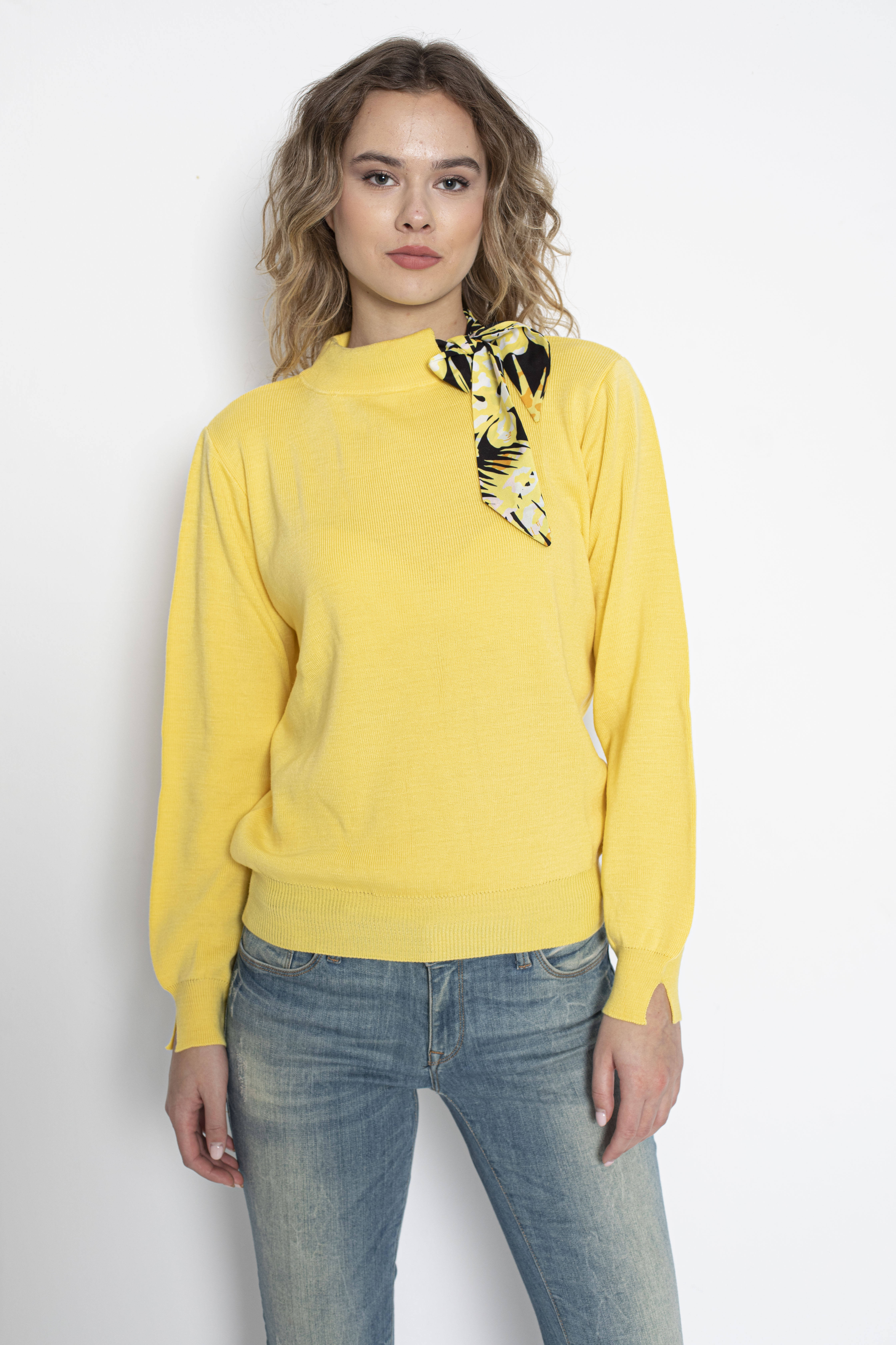 สีเหลือง