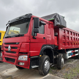 Camión Volquete Pesado Diésel Usado SINOTRUK HOWO 8X4, Motor Weichai de 351-450HP, Euro 2, 20-25T GVW, Volante a la Izquierda, para Minería - Product Image 1