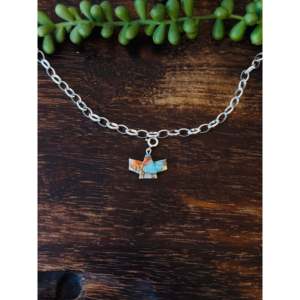 Collares Clásicos y Modernos con Dijes de Animales de Turquesa Mohave y Plata de Ley, Hechos por Artesanos Navajo, con Engaste de Bisel, Regalo Perfecto para Compromiso - Product Image 1