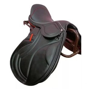 Sillín inglés de lujo para saltar Diseño de contacto cercano - Product Image 2