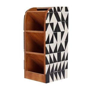Organisateur de bureau en plastique en bois noir blanc motif carré incliné porte-stylo décoratif porte-stylo poli par artisanat en croissant - Product Image 1