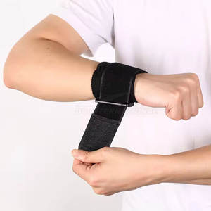 Muñequeras ajustables para fitness diseñadas para la estabilidad de levantamiento de pesas en el gimnasio y entrenamientos en casa Muñequeras - Product Image 1