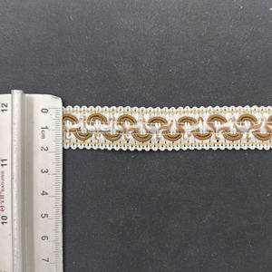 Dentelle de 2 cm de large en polyester 100 % écologique, style italien vintage, avec motif floral pour chien - Product Image 2