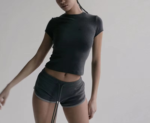 Top corto con bordado básico de algodón para mujer, camisetas informales de manga corta hasta la rodilla, pantalones cortos, conjunto atlético, tejido ajustado de alta elasticidad - Product Image 5