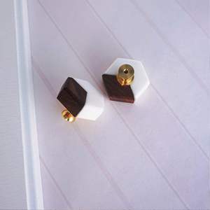 Perillas de mármol de color marrón y dorado Forma redonda Perillas de mármol más vendidas con tamaño de forma de color personalizado Hecho en artículo DE LA India - Product Image 6