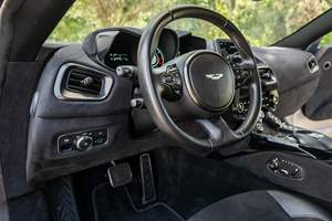 SUPER PROPRE, OCCASION, VANTAGE AUTOMATIQUE 2024, SANS ACCIDENT, PRÊT À ÊTRE EXPÉDIÉ - Product Image 4