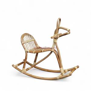Fauteuil à bascule en rotin naturel pour enfants avec un design animal mignon pour la vente en gros en provenance du Vietnam - Product Image 1