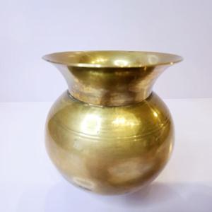 Lota traditionnel en laiton gravé doré fait à la main ou pot d'eau pour le stockage Pot de fleur décor à la maison articles cadeaux - Product Image 6