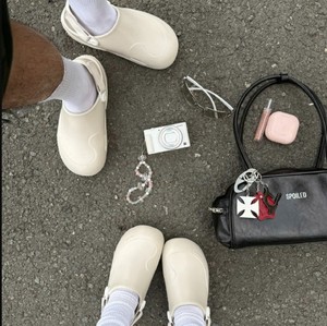 Unisex สีขาว EVA Clogs Suke หัวเข็มขัดหมุนสบายกันน้ำกันลื่นวัสดุอุดตันผลิตในเวียดนาม - Product Image 6