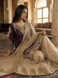 ชุดสาหรี่กะมีซผ้าไหม GMY แท้เนื้อหนา ปักลายและประดับด้วยเลื่อม เหมาะสำหรับงานแต่งงาน/งานเลี้ยง/งานต้อนรับ/ชุดเดรสแบบดั้งเดิม - Product Image 5