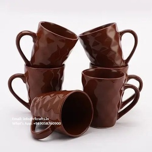 Taza de café de cerámica pintada a mano creativa con platillo | Linda taza de té para desayuno para uso en oficina y hogar - Product Image 1