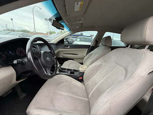 Kia Optima 2019 Usado, Sedán, Caja de Cambios Automática/Manual, Motor 4L Diésel/Gasolina, Asientos de Cuero, Cámara Trasera, Volante a la Izquierda, Interior Oscuro - Product Image 2