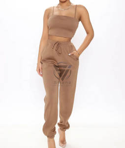 Ensemble de survêtement décontracté en molleton de coton deux pièces pour femme, unisexe, avec sweat à capuche uni et cordon de serrage, idéal pour le printemps - Product Image 1