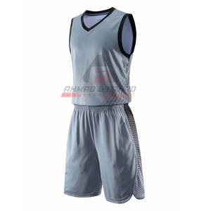 Uniforme d'équipe de basket-ball fabriqué au Pakistan Chemise et short de sublimation Uniforme de basket-ball de couleur personnalisée - Product Image 1
