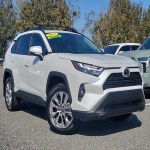 PRECIO IMPECABLE PARA Toyota RAV4 XLE 2025 - Product Image 1