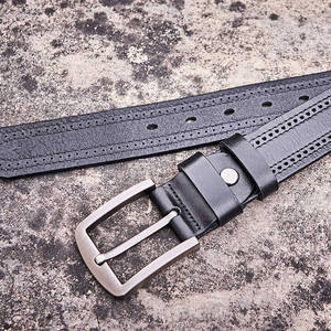 เข็มขัดหนังวัวสไตล์วินเทจสำหรับผู้ชายทำมือพร้อมหัวเข็มขัดเหล็ก - Product Image 4