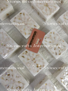 Boîte à bijoux luxueuse en nacre blanche 3x2 | Boîte de rangement décorative incrustée de coquillages faits à la main - Product Image 3