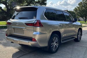 PRE OWNED 2019-2021LX570 SUV F-SPORTS prêt à être expédié berlines LHD/RHD voitures d'occasion 4WD de qualité industrielle avec personnalisation OEM - Product Image 4