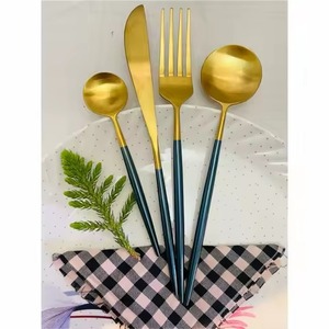 Juego de Cubiertos Hechos a Mano con Acabado Dorado, Vajilla de Lujo para Mesa, Juego de Cubiertos Personalizado para Decoración de Comedor - Product Image 4