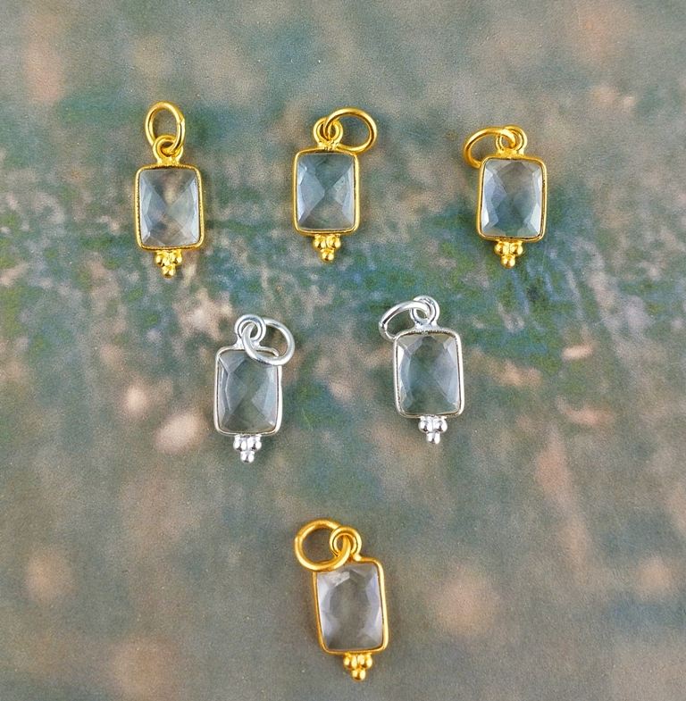 เช่นเดียวกับรูปภาพ