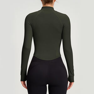 Veste de yoga ajustée pour femme avec logo personnalisé, col montant, respirante, légère, haut d'entraînement pour la course à pied, haute élasticité - Product Image 2