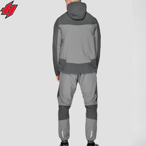 Chándal cortavientos para hombre, chándal unisex impermeable de tela tejida, triple ajuste, capucha de tormenta, cremallera frontal, termosellado - Product Image 6