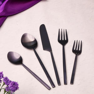 Ensemble de couverts en métal plaqué noir avec poignée simple créative pour la maison et les hôtels vaisselle de table couverts pour les mariages - Product Image 4