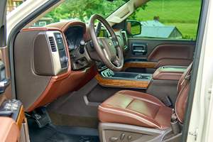 รถเชฟโรเลต ซิลเวอร์ราโด 1500 ไฮ คันทรี ปี 2014 มือสอง พวงมาลัยซ้าย/ขวา - Product Image 2