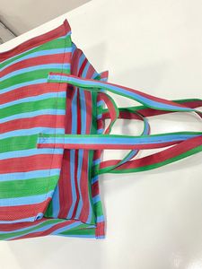 Bolsas de compras reutilizables a rayas de PP tejidas recicladas de nailon ecológicas Supermercado hecho de plástico de polipropileno reciclado sostenible - Product Image 3