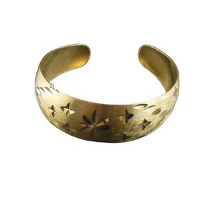 กำไลทองเหลืองที่มีสไตล์พร้อมสร้อยข้อมือทองเหลืองและกระดูกสำหรับกำหนดขนาดและเครื่องประดับสำหรับงานเลี้ยงและสินค้า - Product Image 6