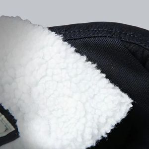 Veste en jean épais d'hiver de haute qualité pour hommes avec fourrure Veste universitaire d'hiver doublée de fourrure Vestes en jean avec fourrure polaire fabriquée en fourrure - Product Image 5