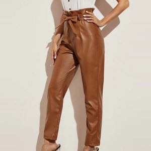 Pantalones de Cuero Ecológicos de Cintura Alta y Pierna Ancha con Diseño de Corazón para Mujer, Estilo Casual Urbano, Color Sólido, Novedad de Invierno - Product Image 2