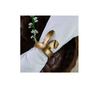 Anillo de Servilleta de Metal Dorado Hecho a Mano de Moda, Diseño Abstracto Plegado, Accesorio de Mesa de Lujo para Comedor, Bodas, Hotel, Restaurante - Product Image 1