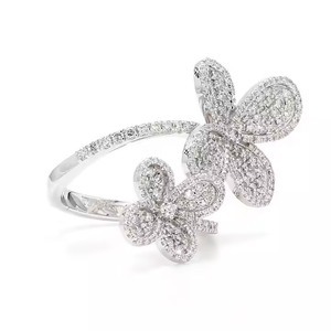 Bague en diamant Moissanite classique en or blanc 14 carats Original garanti impressionnant pour cocktail de mariage ou fête - Product Image 4