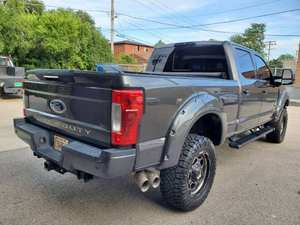 ฟอร์ด เอฟ-350 ซูเปอร์ ดิวตี้ เอฟดับเบิลยูดี ลาริเอต 4 ประตู ครูว์แค็บ 6.8 ฟุต ปี 2020 รถกระบะมือสอง Turbo Leather Light R18 เกียร์อัตโนมัติ 8 สปีด พวงมาลัยซ้าย พร้อมระบบ ACC และ SRW - Product Image 2