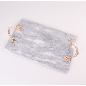 Branche d'or élégante poignées fantastique plateau de service en marbre blanc avec plateau rectangulaire de décoration intérieure pour mariage et événements en vente - Product Image 2