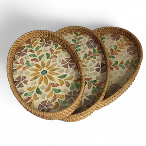 Bandeja Bohemia Hecha a Mano con Nácar Natural y Ratán Flexible para Servir Comida en la Cocina y Comer en Casa, Origen Vietnam - Product Image 1