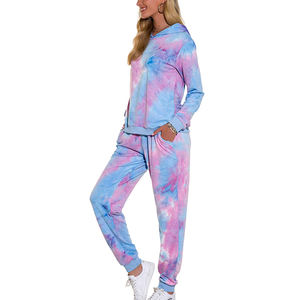 Ensemble de survêtement pour femmes, deux pièces décontractées, coupe confortable, tissu doux pour la salle de sport, l'entraînement, la détente et la mode de tous les jours - Product Image 1