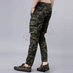 Pantalon cargo stretch pour hommes avec poches zippées et ajustement confortable pour voyager Pantalon cargo élégant pour hommes - Product Image 3