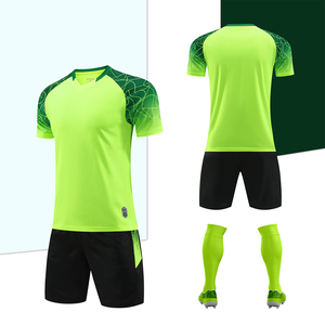 Maillot de football personnalisé respirant à manches courtes avec impression numérique pour équipe – Vente en gros - Product Image 4