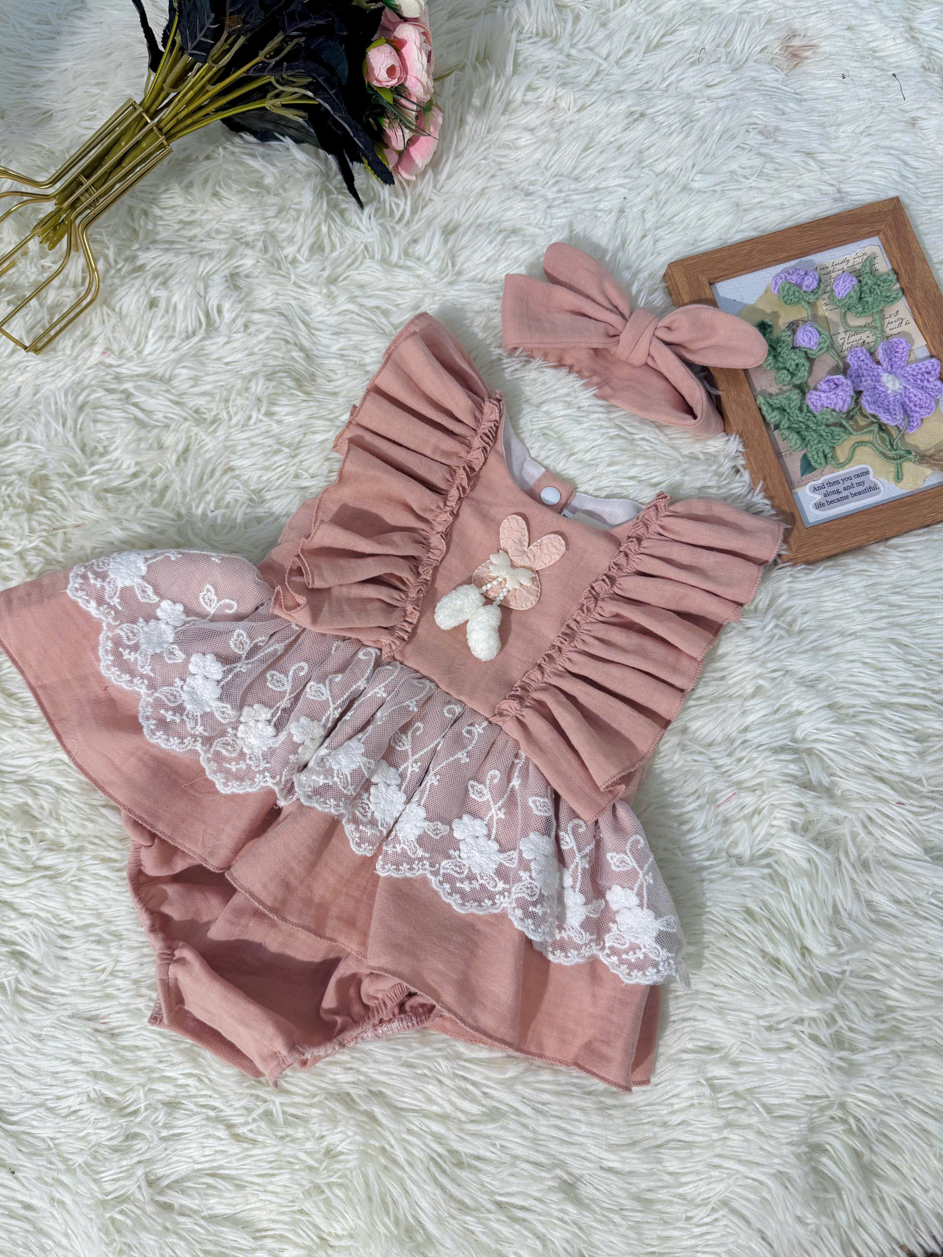 สีน้ำตาล