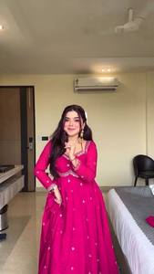 Zain Exports - Vestidos Anarkali Tradicionales Indios de Foux Georgette con Bordado de Hilo y Lentejuelas, Reversibles, para Bodas, Fiestas y Festivales - Product Image 6