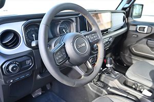 JEEP WRANGLER WILLYS 2024 USADO, Volante a la Izquierda/Derecha - Product Image 4