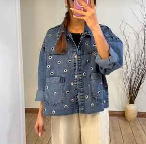 Veste en jean pour femmes de style décontracté avec motif de dentelle de printemps sexy veste remplie de coton dames couture dentelle conception tailles standard - Product Image 1