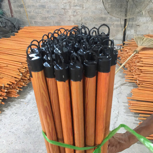 Balais en bois de bonne qualité et en grande quantité / Bâtons en bois / Manches de balai en bois au Vietnam - Product Image 3