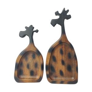 Juego de 2 platos para servir aperitivos de madera de mango hechos a mano con forma de jirafa, perfectos para aperitivos de frutos secos y dulces, decoración del hogar - Product Image 1