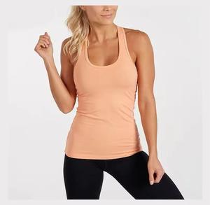 Débardeur personnalisé à séchage rapide pour femmes | Haut sans manches respirant pour les tenues de gymnastique et d'été - Product Image 2