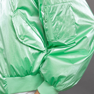 แจ็คเก็ตบอมเบอร์สำหรับผู้หญิงแจ็คเก็ตบอมเบอร์แขนยาวทรงเข้ารูปแฟชั่นมีกระเป๋าผ้าโพลีเอสเตอร์ออกแบบได้ตามต้องการ - Product Image 5