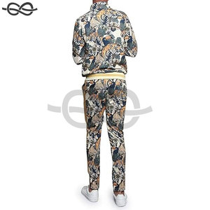 Conjunto personalizado transpirable de verano, ropa para correr, chaqueta cortavientos de poliéster Vintage de talla grande para hombre, chándal cortavientos - Product Image 3