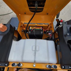 LAWNIO CE認証済み滑り止めタイヤ搭載ゼロターンモア、プライベートヤードの芝刈り、低騒音運転、ゼロターンモア - Product Image 5